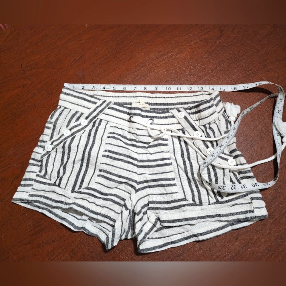 Jolt Striped Black and White Women Shorts - Picture 4 of 8